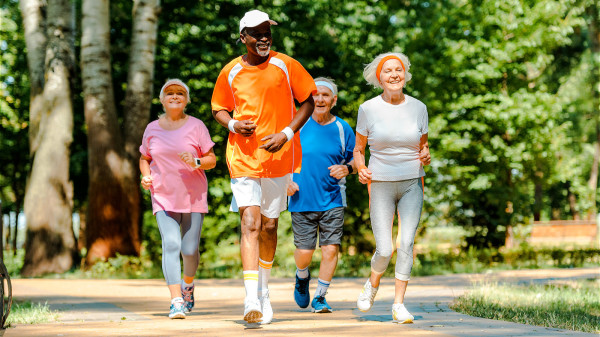 空腹跑步，可能越跑越胖，而且還容易消耗肌肉。