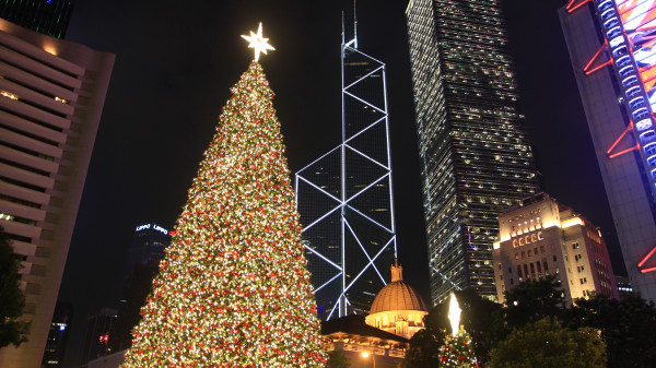 香港感恩大礼变圣诞惊喜，各国连锁行动，谁已噤若寒蝉？