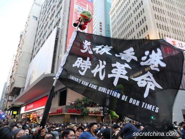 香港反送中示威者成了2019年《時代》雜誌（Time）年度風雲人物讀者投票的贏家。