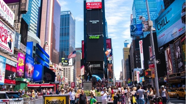 为应对德黑兰当局可能采取报复性袭击，美国纽约市长白思豪宣布，将加强纽约城市安全措施。