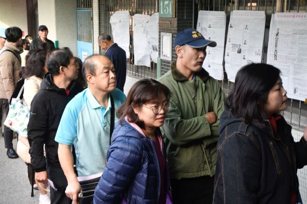 臺灣人請用選票向威權復辟說「不」