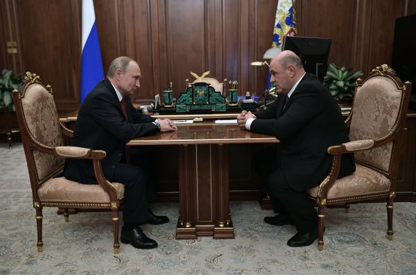 2020年1月15日，普京与米舒斯金会面。