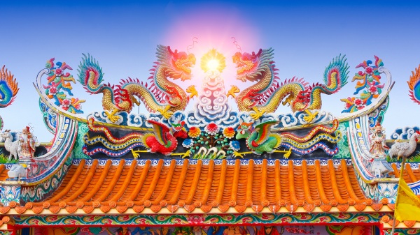 在中国传统文化中，龙是掌管下雨的祥瑞神兽。