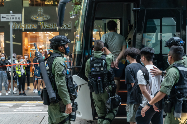 香港：从东方明珠到东方监狱