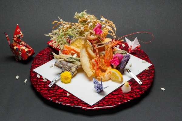 日本爺爺手作食物模型成品逼真網友驚嘆