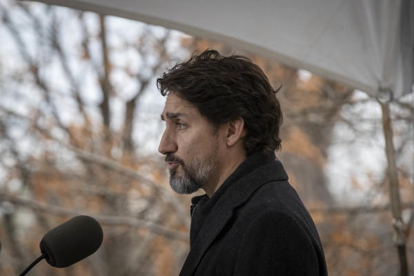 2020年11月20日，加拿大总理特鲁多在渥太华进行疫情通报。