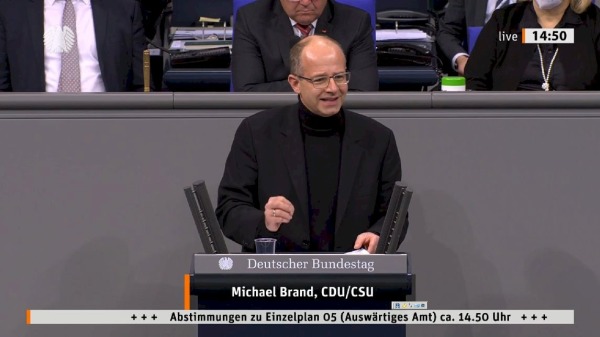 德國執政黨基民黨(CDU)國會議員布蘭特(Michael Brand)在9日於德國國會對於中共政府迫害人權大力撻伐