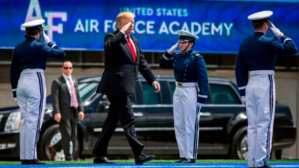2019年5月30日，川普总统在美国空军学院2019年毕业生典礼上。