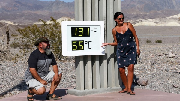美国死亡谷国家公园的温度达到了130度，创下了自1913年有记录以来的最热温度。
