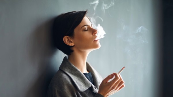 抽烟带来的直接结果就是伤肺，肺阴虚可伤及肾阴，导致肾虚。