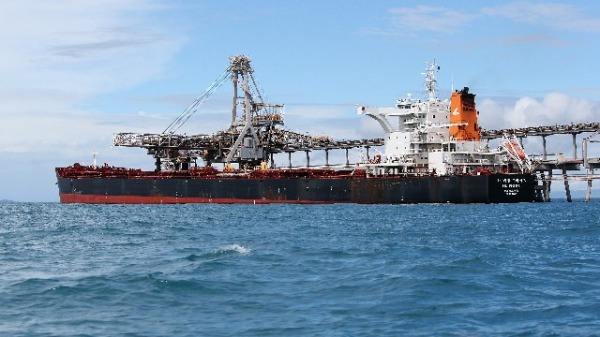 2019年4月25日，澳大利亚一艘煤船停靠在Abbot Point煤炭港口