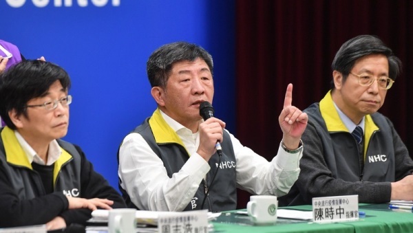 日本某特别节目昨晚播出，称赞台湾防疫有成，“铁人部长”陈时中像定心丸，表现深得人心，世界各国领袖都该学习其精神。资料照。