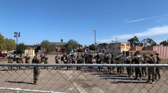 【独家】撤离大武汉②海军基地音乐会情人节欢呼疯叫如隔世