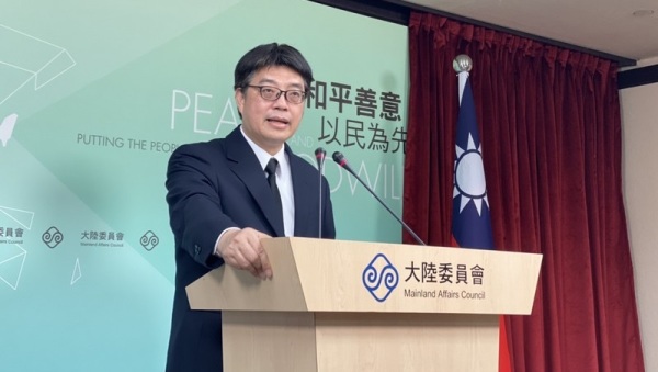 中国国台办称，“把台湾民众的卫生健康福祉，绑架到‘挟洋自重’和祖国大陆搞对抗的错误道路上”，对此，陆委会发出新闻稿反呛。图为陆委会副主委兼发言人邱垂正资料照。