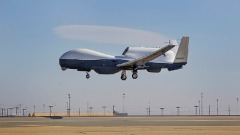 美海军在关岛部署“人鱼海神”无人机(图)