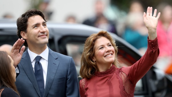 2016年9月25日，加拿大總理特魯多與的妻子蘇菲在加拿大溫哥華。