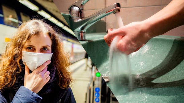 戴口罩勤洗手，家庭感染率能降低至20％以下。