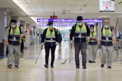 應該一併治療「中國依賴症」(圖)