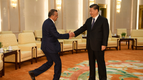 谭德塞曾经在1月28日飞抵北京会见中国国家主席习近平，并大赞习近平是亲自指挥、亲自部署，展示了卓越的领导力