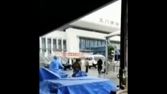 湖北火车站惊传出现一重症病人(视频图)