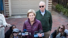 民主黨初選:華倫退選拜登桑德斯爭提名(圖)