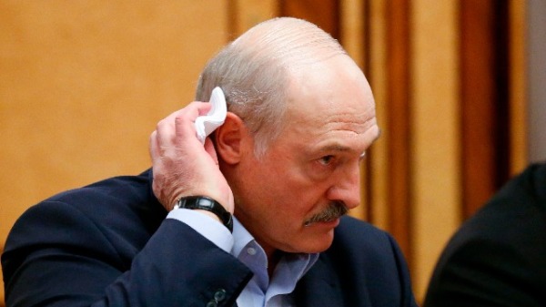 白俄羅斯總統盧卡申科（Alexander Lukashenko）28日表示，他曾感染武漢肺炎，但沒有出現症狀，並稱其已經痊癒。