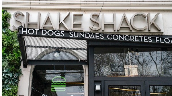 美國大型漢堡連鎖店Shake Shack（圖片來源：Jeenah Moon/Getty Images）