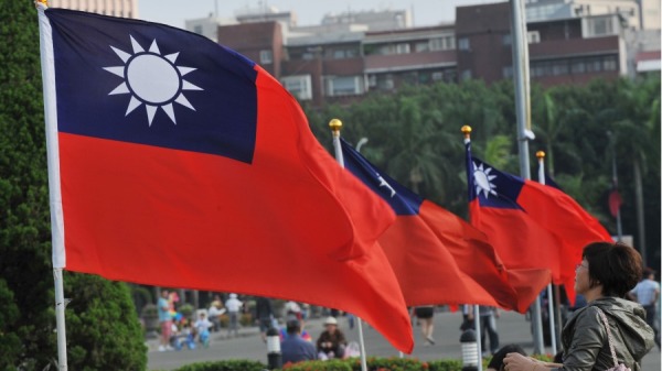 今日是中华民国建国109年国庆日,亦是香港“双十节”庆典，港版国安法实施后的首个双十节，民间悬挂的“青天白日满地红”旗帜亦面对国安法挑战。资料照