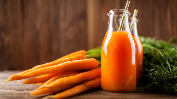 胡蘿蔔還含有一定的維生素A，能有效促進肝臟進行排毒，減少體內脂肪的堆積。