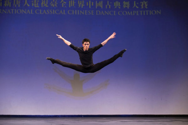 巫琨璟多次參加全世界古典舞大賽，表現皆出色亮眼，共拿過三面獎牌。