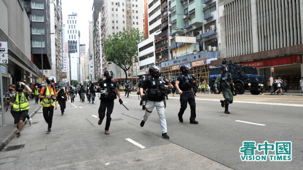 5月24日，港人走上街頭抗議《國安法》