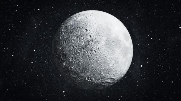 我们可以猜测月球可能是一艘太空船而不是自然星体。