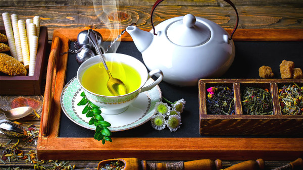 用午時水泡茶或釀酒，香醇可口。