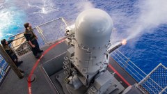 美航母太平洋快炮射击训练1分钟4500发向中共秀肌肉(图)