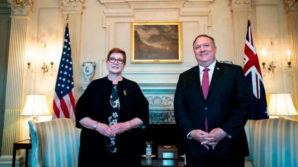 7月27日，澳大利亚外长佩恩与美国国务卿蓬佩奥会面。