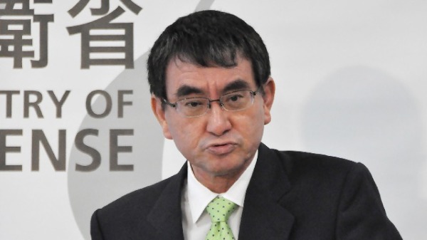 日本国防大臣河野太郎（图片来源：STR/JIJI PRESS/AFP via Getty Images）