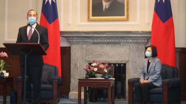 艾薩致詞指出，此行要傳達美國總統川普對於台灣的強力友誼和支持。