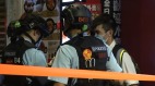 港警挑釁傳媒箍記者頸10秒還落地拖行(圖)