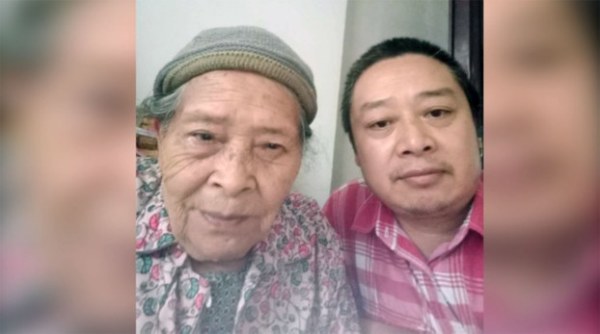 陈云飞与84岁的母亲相依为命。陈云飞独家提供自由亚洲电台，拍摄日期不详。