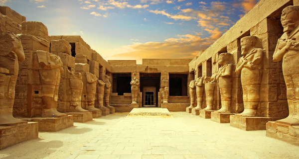 亚曼拉的公主去世之后，被制成了木乃伊葬在埃及古墓室之中。