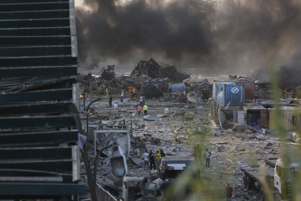 8月4日，黎巴嫩首都贝鲁特港口附近发生两次爆炸，有数千人受伤。