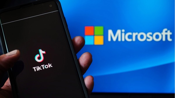 微软和TikTok母公司字节跳动洽谈收购TikTok业务。（图片来源：Cindy Ord/Getty Images）