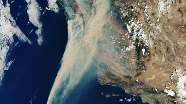 8月北加州大火衛星圖。（圖片來源：公有領域ESA/Rosetta/NavCam – CC BY-SA IGO 3.0）