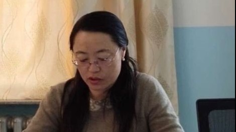 內蒙古 小學 校長 自殺