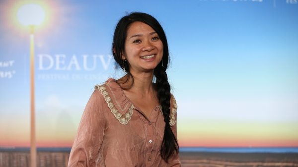 华人导演赵婷以《游牧人生》夺得英国影艺学院电影奖（BAFTA）4项大奖，包括最佳影片、导演、摄影以及最佳女主角奖。
