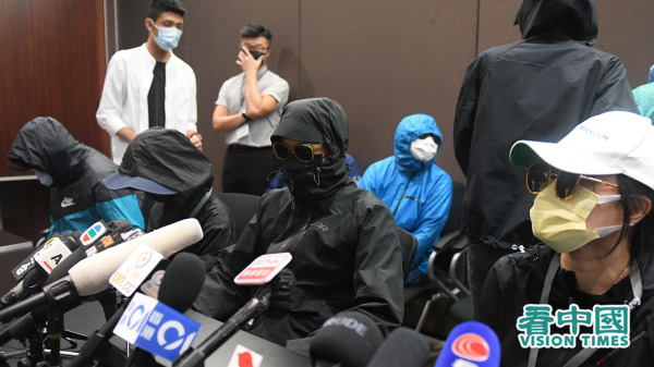 9月12日，12港人家屬召開記者，希望香港和國際社會持續關注事件。（圖片來源：天燈/看中國）
