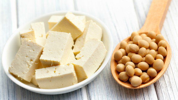 高尿酸人群可以吃豆製品，適量吃豆腐。