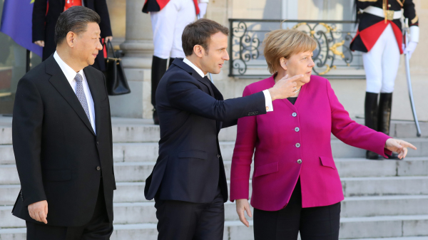 2019年3月26日，法国总统马克龙、德国总理默克尔和习近平在法国巴黎进行了会谈。