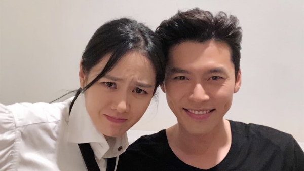 韩国知名演员夫妻档孙艺珍（左）、玄彬（右）27日报喜讯，孙艺珍在社群网站上亲自宣布怀孕消息。