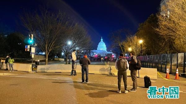 华盛顿DC街景如临大敌不像美国